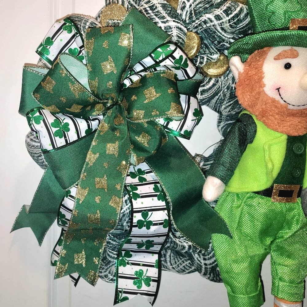 St Patricks Day Leprechaun Wreath Deco Mesh Bow Pot of Gold - Picture 6 of 8